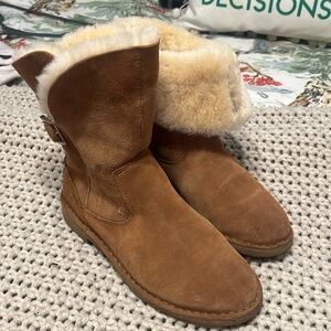Ugg boots line new size 8